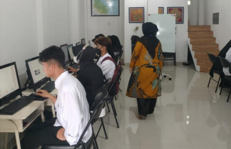 KUNJUNGAN  PADA SAAT UJI KESETARAAN PAKET C DI PKBM HANG TUAH TAHUN PELAJARAN 2022/2023